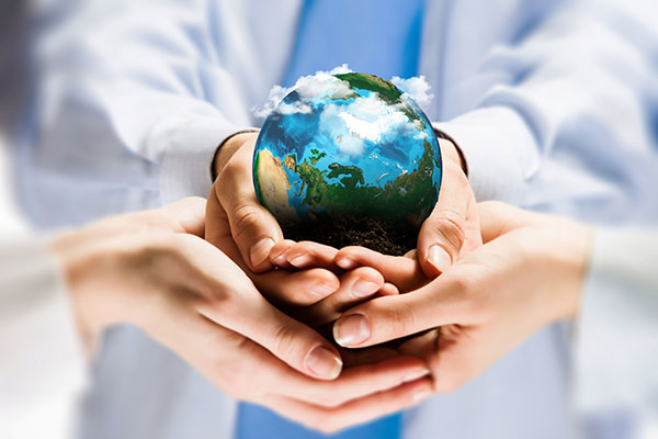 托起的地球圖片資源 象征與創(chuàng)意的視覺表達